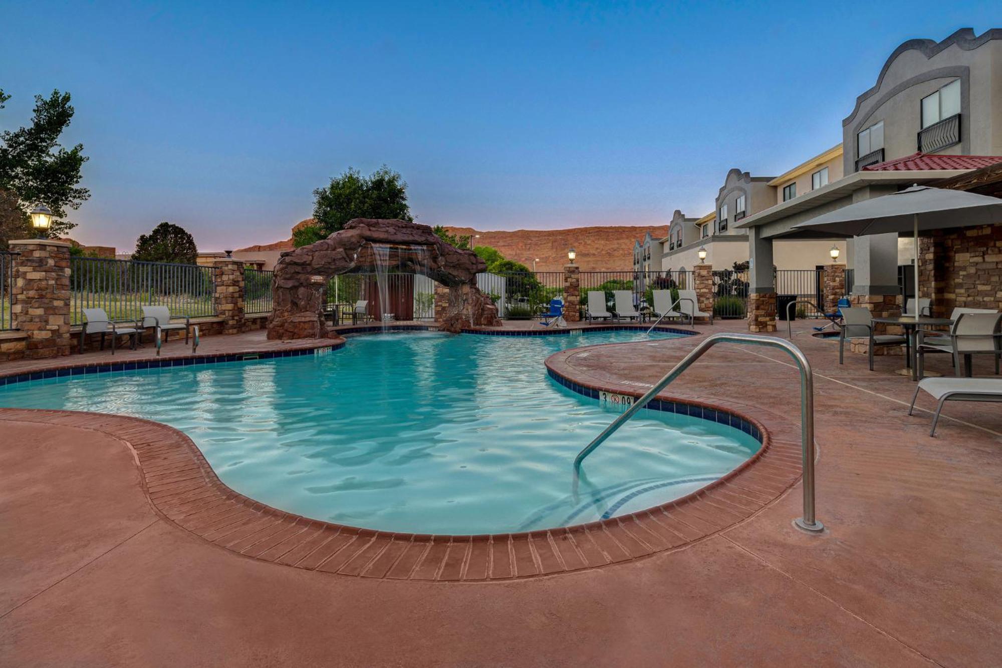 Holiday Inn Express Hotel & Suites Moab By Ihg Dış mekan fotoğraf