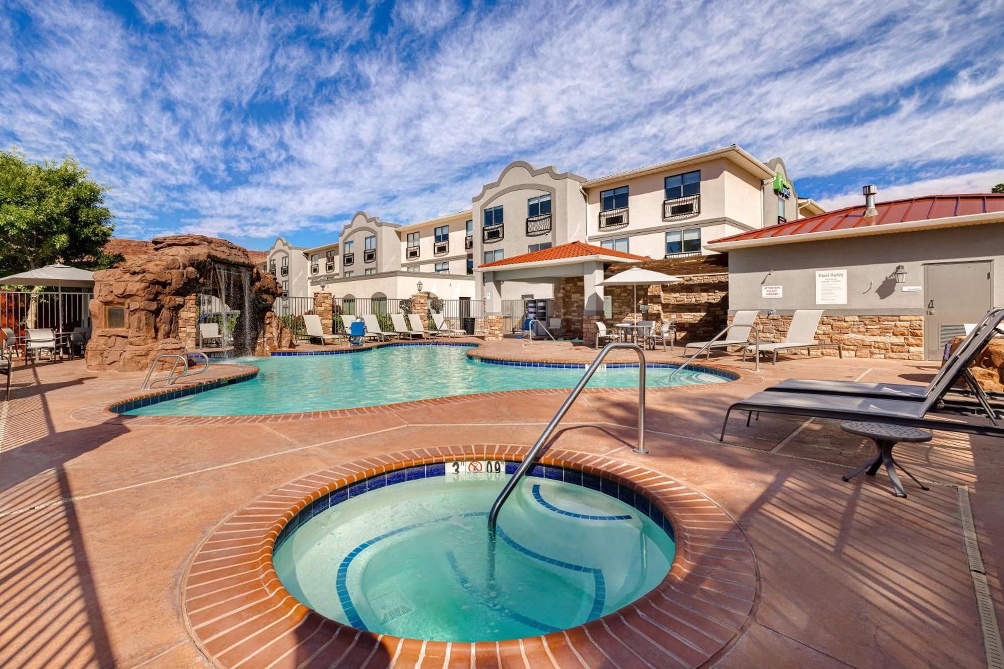 Holiday Inn Express Hotel & Suites Moab By Ihg Dış mekan fotoğraf